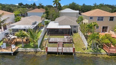 11804 NW 13th St in Pembroke Pines, FL - Building Photo - Building Photo