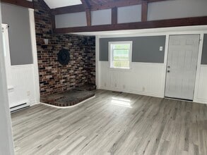 13 Prospect St in Rowley, MA - Building Photo - Building Photo