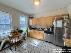 51 Montebello Rd, Unit 2 in Boston, MA - Building Photo - Building Photo