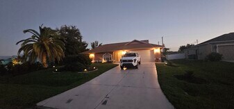 9331 Stubenville Ave in Englewood, FL - Building Photo