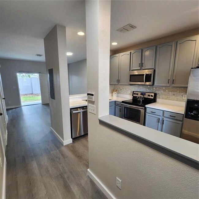 10672 Savannah Wood Ct in Orlando, FL - Building Photo - Building Photo