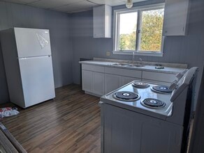 302 Jerome Ave, Unit apt 2 in Jerome, PA - Building Photo - Building Photo