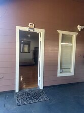 16405 NE 12th St in Bellevue, WA - Building Photo - Building Photo