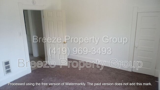 property at 291 E Broadway St