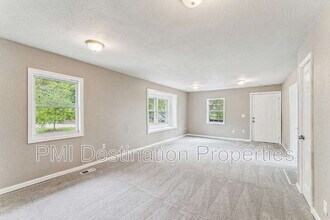 4041 Ruby Ave in Kansas City, KS - Building Photo - Building Photo