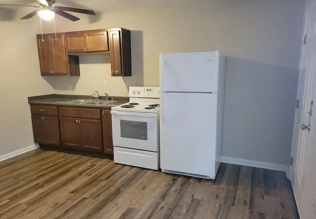 101 N 9th St, Unit 101 in Sanford, NC - Building Photo - Building Photo