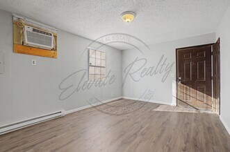 4424 Central Valley Dr in Nashville, TN - Building Photo - Building Photo