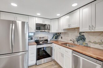 199 Flanders Ln E in Delray Beach, FL - Building Photo - Building Photo