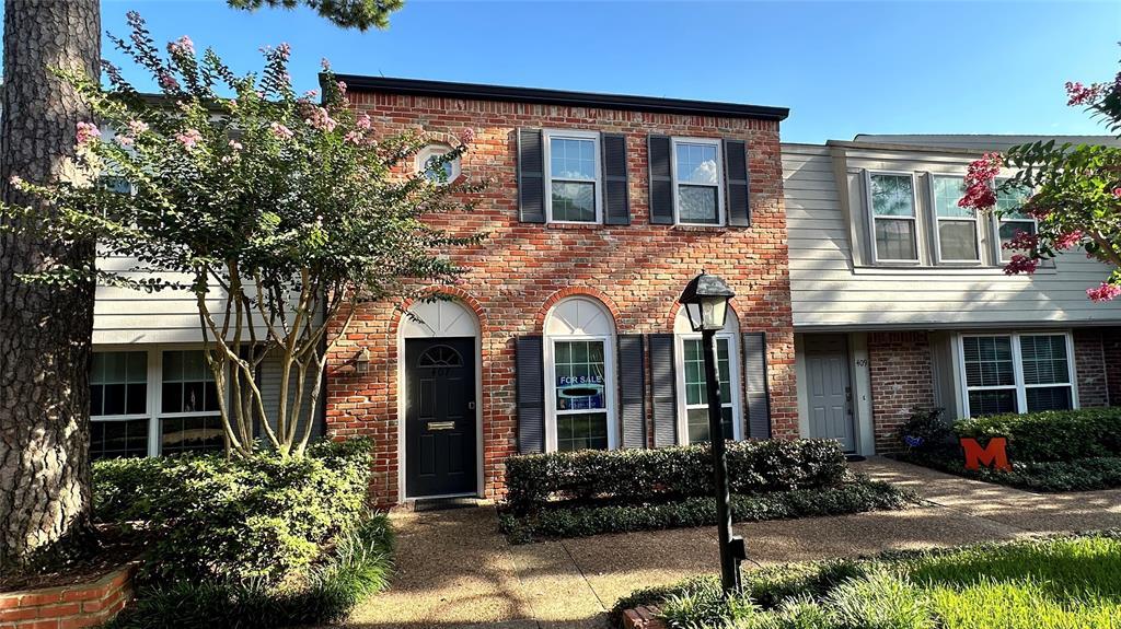 407 Bendwood Dr in Houston, TX - Building Photo