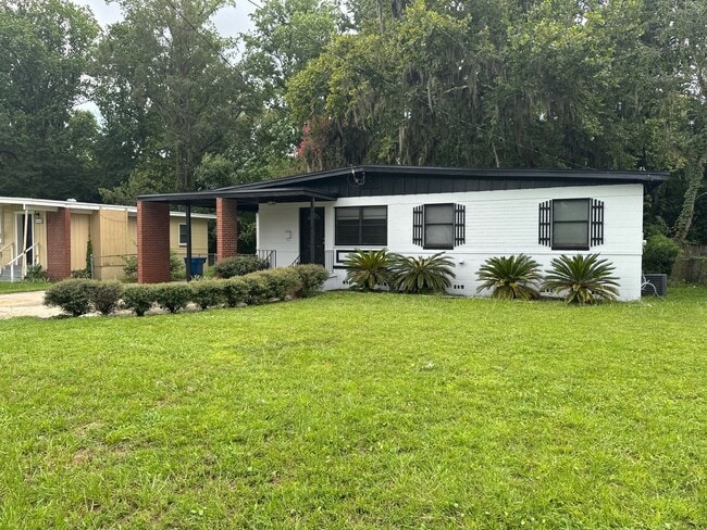 1204 Carthage Dr in Jacksonville, FL - Building Photo - Building Photo