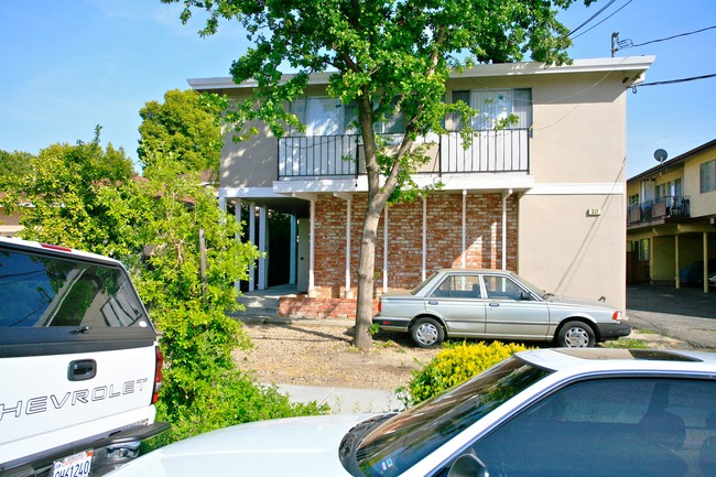 517 Vera Ave in Redwood City, CA - Foto de edificio - Building Photo