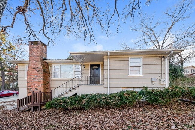 2568 Forestdale Blvd