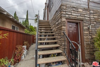 5917 Lexington Ave in Los Angeles, CA - Building Photo - Building Photo