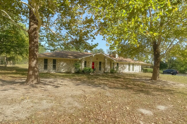 953 Co Rd 2774 in Mineola, TX - Building Photo - Building Photo