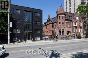 256-256 Sherbourne St Apartments