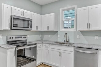 818 S 10th St in Wilmington, NC - Building Photo - Building Photo
