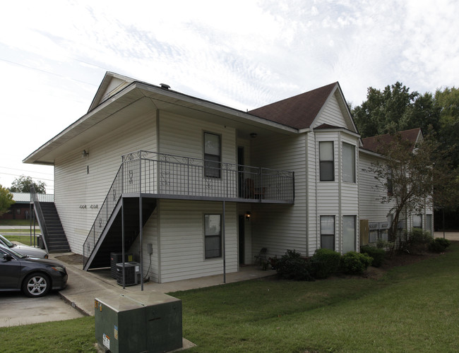 Amber Woods Apartments in Phenix City, AL - Foto de edificio - Building Photo