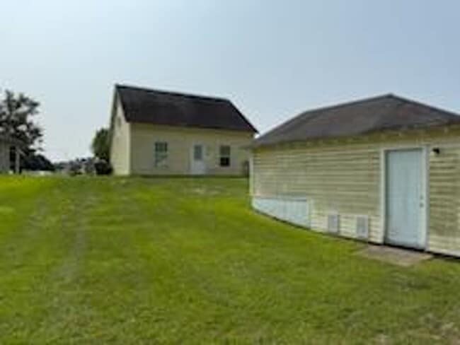 7 Rosa Ln in Savannah, GA - Building Photo - Building Photo
