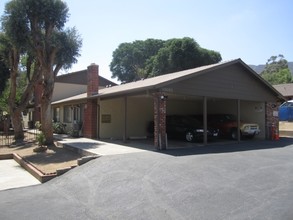 33078-33080 Adelfa St in Lake Elsinore, CA - Building Photo - Building Photo