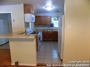 636 W Norwood Ct in San Antonio, TX - Building Photo - Building Photo