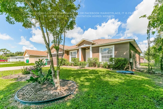 949 SW California Blvd in Port St. Lucie, FL - Building Photo - Building Photo