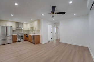 Oceans 315 in La Jolla, CA - Building Photo - Interior Photo