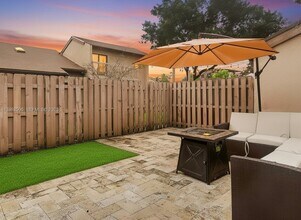 2056 SW 81st Way in Davie, FL - Building Photo - Building Photo