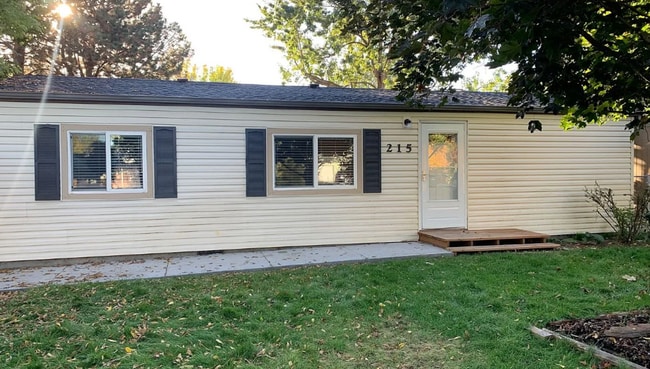 property at 215 E 48th St