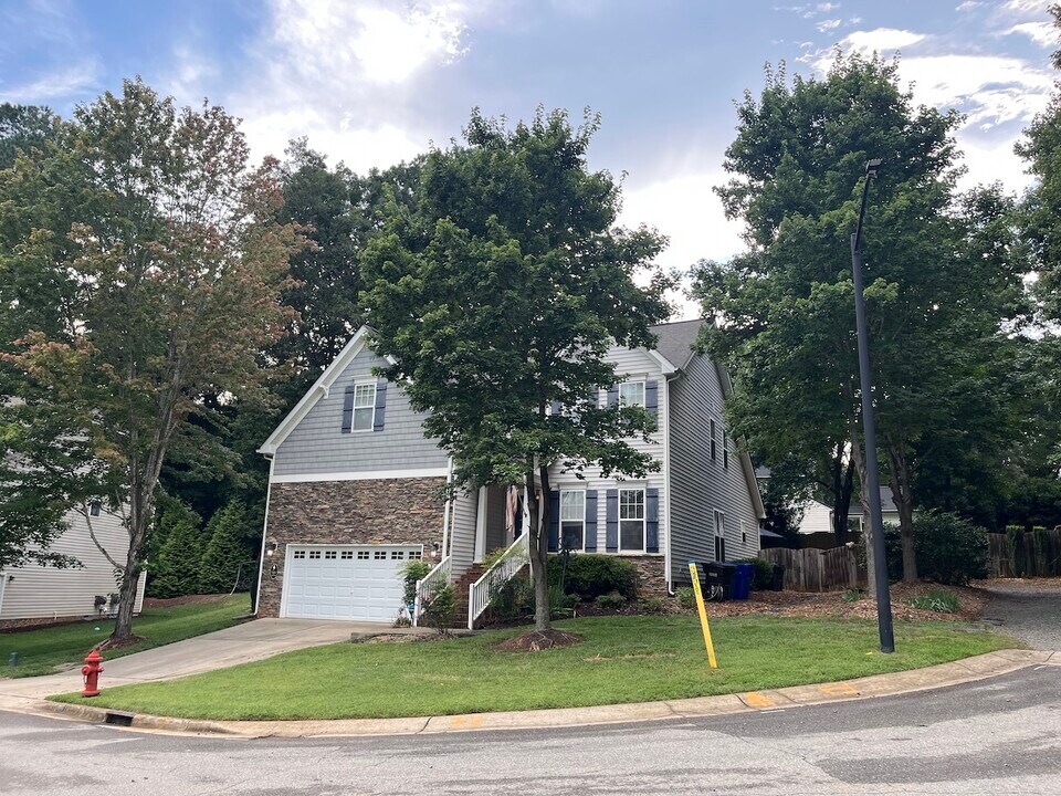 105 Hay Sedge Ct in Durham, NC - Building Photo