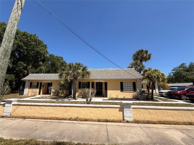 2403 Aspinwall St in Sarasota, FL - Building Photo - Building Photo