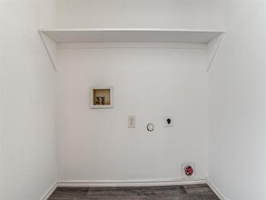 571 Majestic Park Ln in Cedar Hill, TX - Building Photo - Building Photo