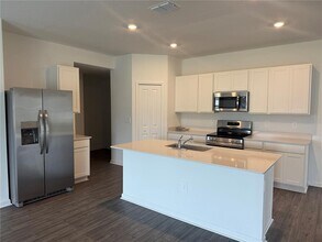 14500 NW 165th Rd in Alachua, FL - Building Photo - Building Photo