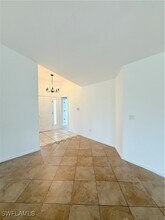 7532 Cameron Cir in Ft. Myers, FL - Building Photo - Building Photo