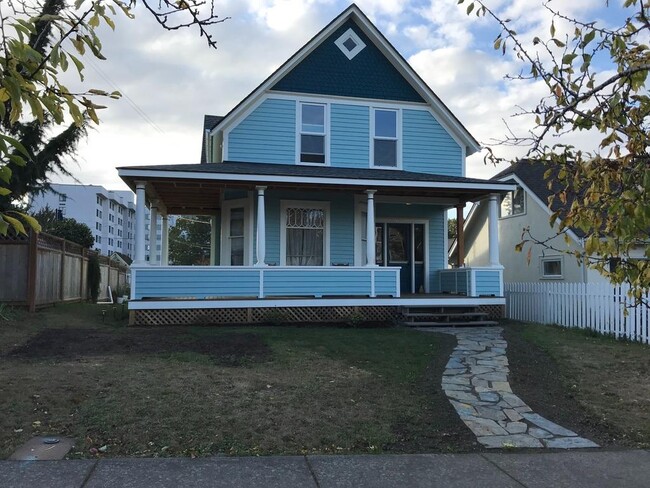property at 1627 Humboldt St