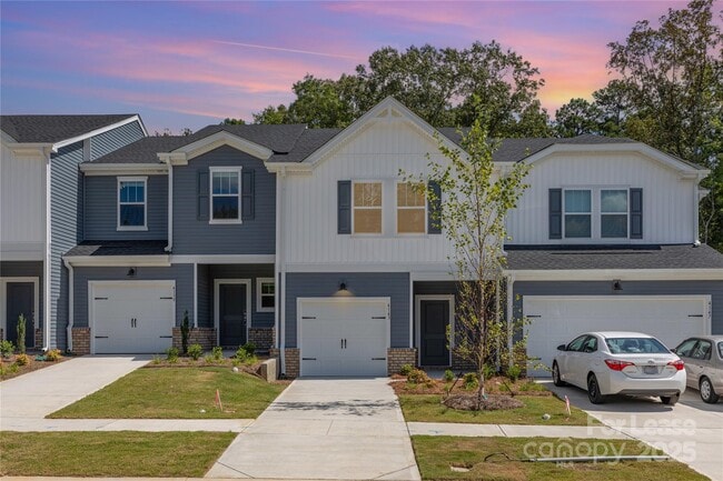 property at 4143 Smt Wds Dr