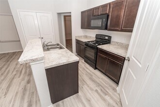 2765 Madison Ct in Conroe, TX - Building Photo - Building Photo