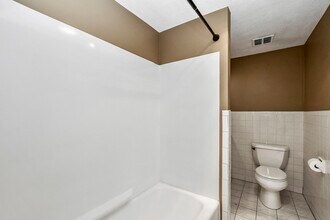 241 Main St, Unit #C1 in Reading, MA - Building Photo - Building Photo