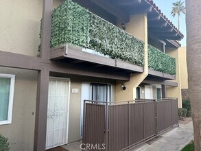 51085 Eisenhower Dr in La Quinta, CA - Building Photo - Building Photo