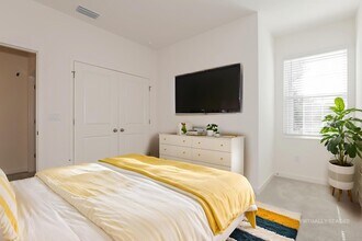 1515 Tristar Dr in Plant City, FL - Building Photo - Building Photo