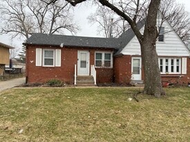 203 Bonnie Brae Ave in Elmhurst, IL - Building Photo