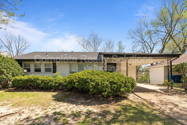 property at 9516 Jannette Dr