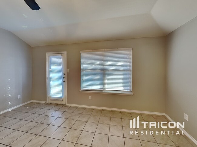 2060 Brisbon St in Fate, TX - Building Photo - Building Photo