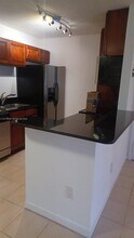 809 NE 199th St in Miami, FL - Building Photo - Building Photo