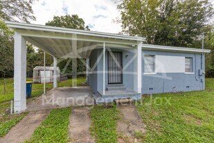 5601 Pansy Ln in Jacksonville, FL - Building Photo