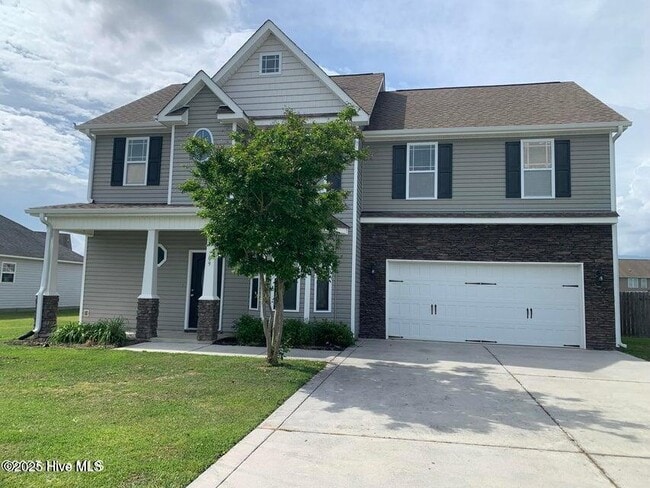 509 Louvre Ln in Jacksonville, NC - Building Photo - Building Photo