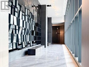 8 Interchange Wy in Vaughan, ON - Building Photo - Building Photo