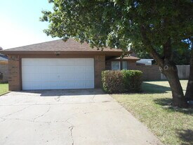 5609 Dartmouth St in Lubbock, TX - Building Photo