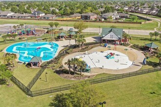 16783 Mammoth Springs Dr in Houston, TX - Building Photo - Building Photo