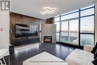 200 Manitoba St in Toronto, ON - Building Photo - Building Photo