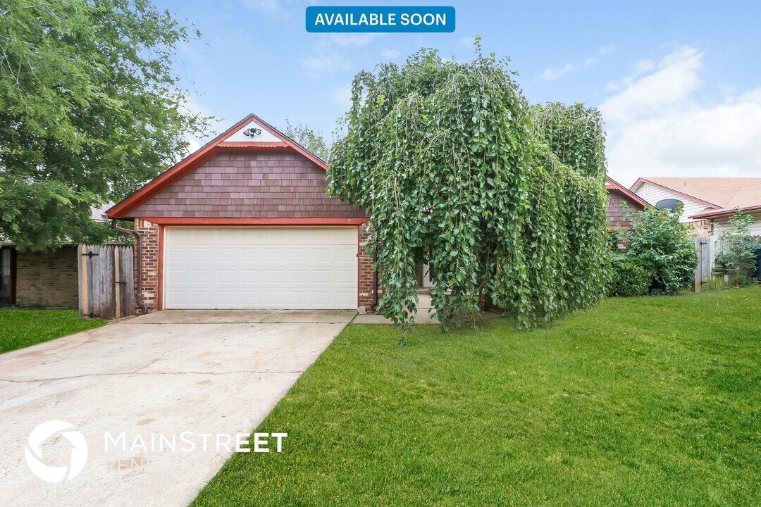 11716 SW 3rd Terrace in Yukon, OK - Building Photo